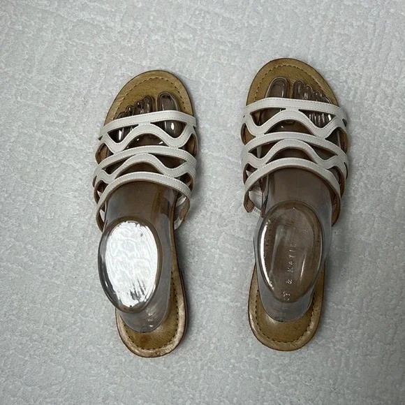New! Kelly & Katie Kenzy white cushion slide on sandals low block heel size 10 - Picture 5 of 9